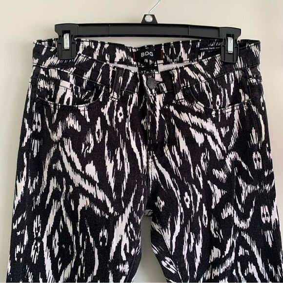 URBAN OUTFITTERS TWIG ANKLE JEANS - Picture 8 of 15